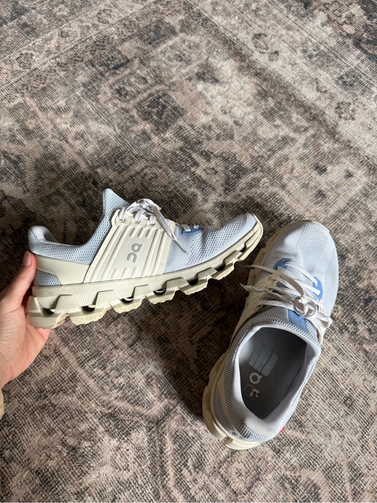 On Clouds Shoes - On cloud Light Blue Athletic Running Shoes - Women's 8.5